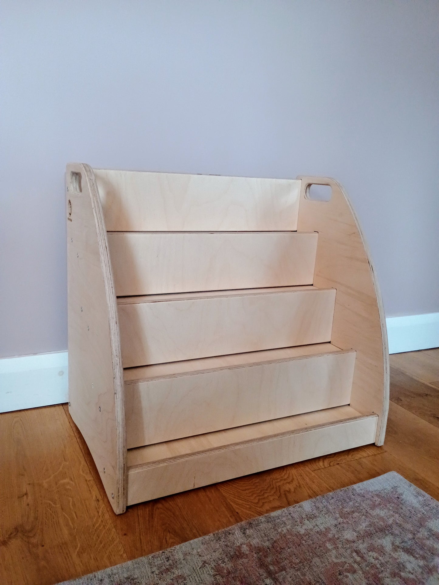 Montessori Bookshelf